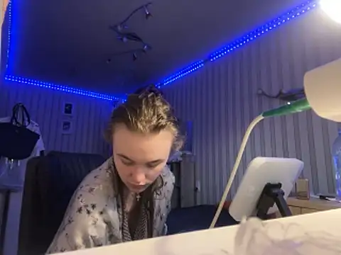 melissashineee online show from February 26, 11:53 am