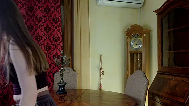 TishShazier online show from February 19, 11:54 am