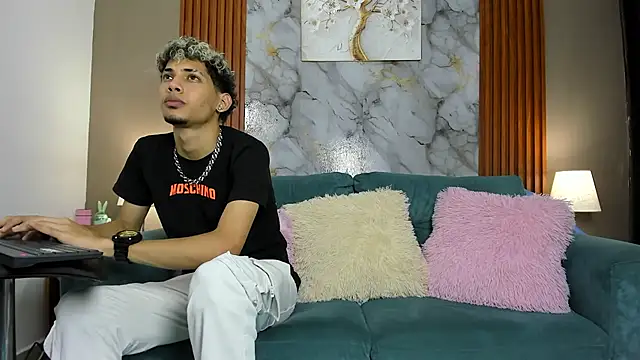 YOUNG BOYS HELL online show from February 28, 2:55 am