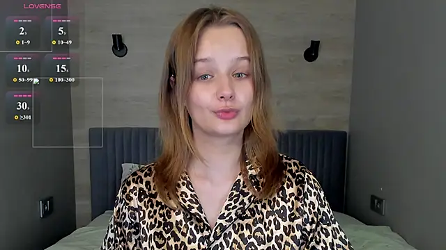 Mary Phoenix online show from June 12, 9:01 pm