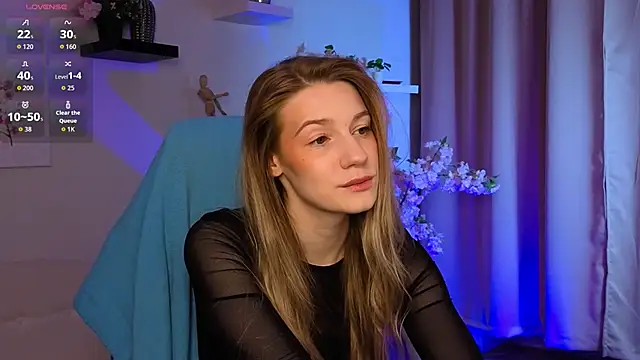 Vanessa  Lui online show from February 28, 4:39 pm