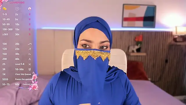 Layla Sahar online show from February 17, 1:10 pm