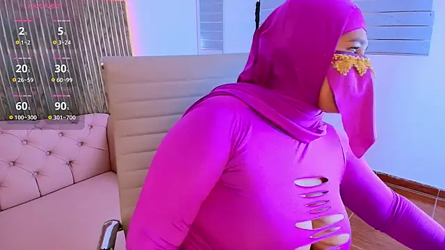 Nadia Privee online show from February 18, 6:40 pm