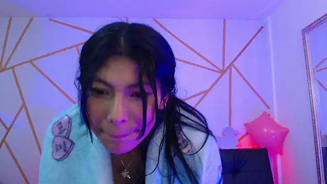 yvanna  smith online show from February 26, 4:22 am