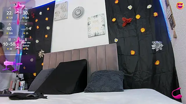 kataleyaRoux online show from February 26, 12:59 pm