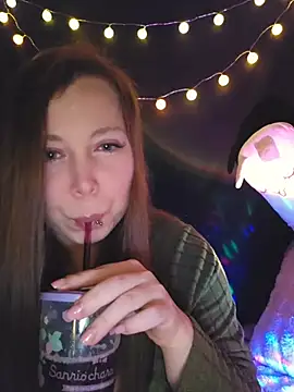 AliceBeverl online show from February 23, 6:51 pm