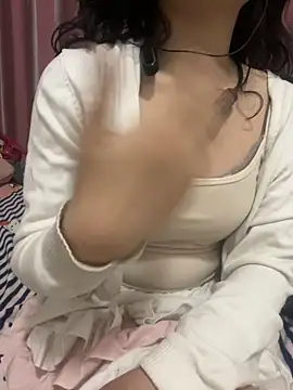 Smile-002 online show from February 21, 10:38 am