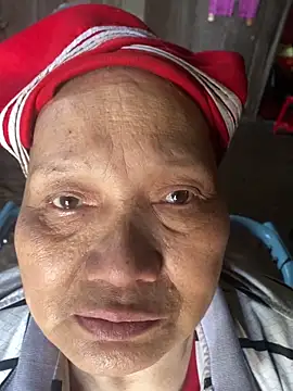 -Petti- online show from February 21, 6:36 am