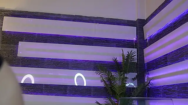 ItsIvyLicious  online show from February 20, 9:37 pm