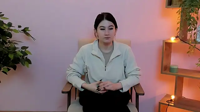 TwilaMode online show from February 22, 7:31 am