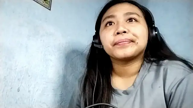 EmmalineBroner online show from February 23, 10:04 am