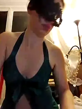 lily2022 online show from February 28, 9:58 pm