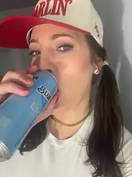 hollyharmd online show from March 2, 3:39 am