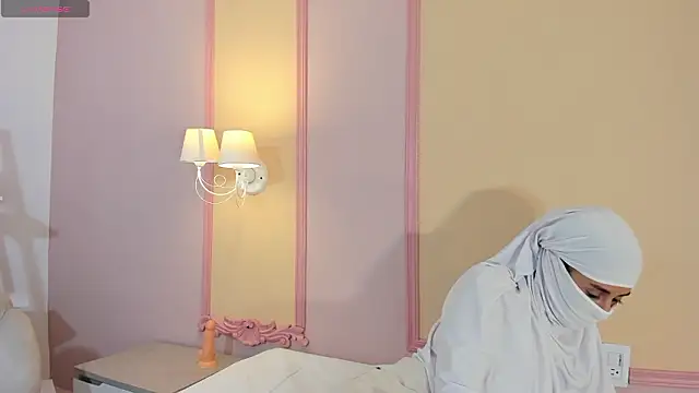 raeesa  online show from March 4, 7:42 pm