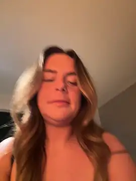 melanieeB online show from March 10, 1:42 am