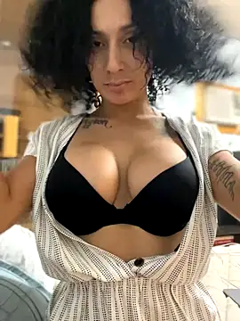 Snapshot of FerrariFrench chatting on September 9, 6:35 am FerrariFrench online show from September 9, 6:35 am