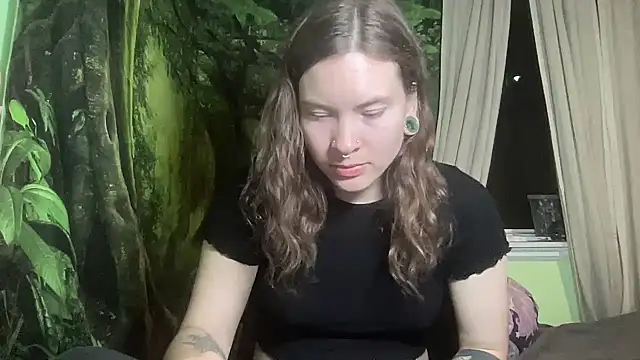 mo0ngoddess online show from February 15, 4:15 am