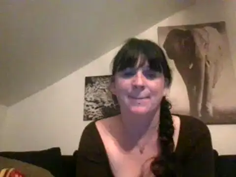 Snapshot of sexujuly88 chatting on October 21, 9:30 pm sexujuly88 online show from October 21, 9:30 pm