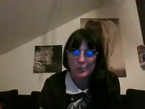 Snapshot of sexujuly88 chatting on September 19, 9:47 pm sexujuly88 online show from September 19, 9:47 pm