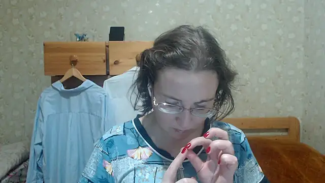 Smart Rose online show from October 31, 9:30 pm