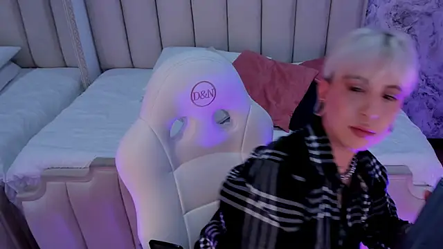 amy ink online show from September 17, 11:30 am