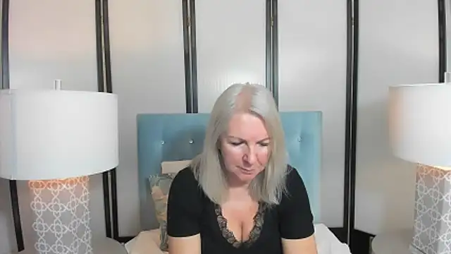 EricaTop online show from November 9, 5:58 am