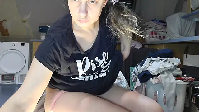 SexyAmanda32 online show from February 23, 9:03 pm