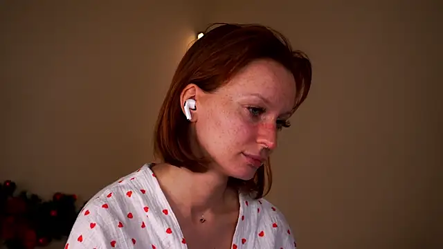 Liuba Fox online show from December 17, 8:35 pm