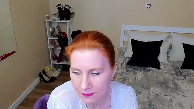 FoxySophia online show from October 23, 1:50 pm