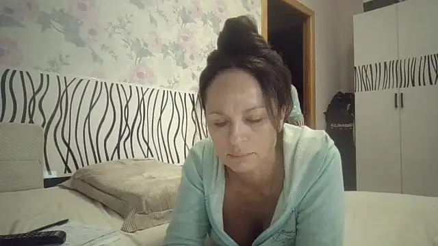 LindaStarS online show from October 26, 6:47 pm