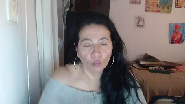 Snapshot of stefilove10 chatting on September 22, 2:48 pm stefilove10 online show from September 22, 2:48 pm