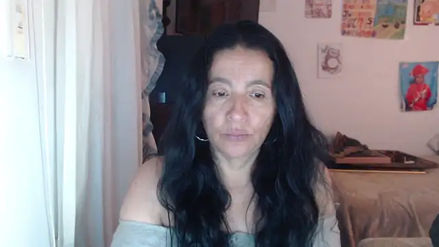 Snapshot of stefilove10 chatting on October 27, 2:12 pm stefilove10 online show from October 27, 2:12 pm