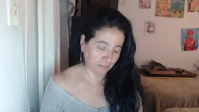 Snapshot of stefilove10 chatting on October 6, 4:34 pm stefilove10 online show from October 6, 4:34 pm