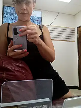 TheDaisyChaos online show from September 16, 1:13 am