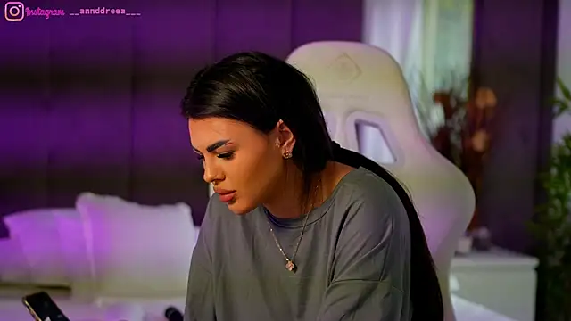 perfectt33n online show from October 16, 11:35 am