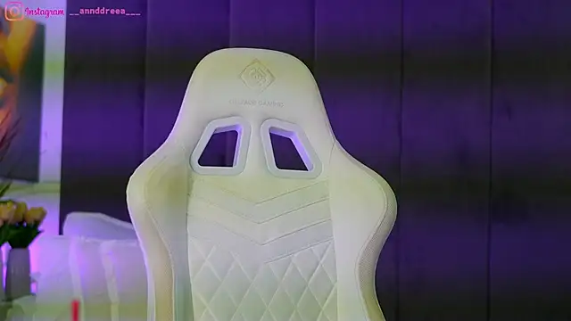 perfectt33n online show from December 15, 5:18 pm