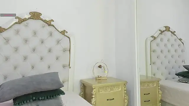 Princsgirl  online show from September 18, 7:34 pm