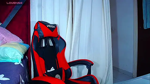 DanisaBrown online show from November 13, 2:38 pm