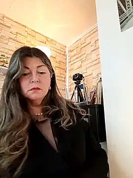 Snapshot of emma_tour chatting on September 17, 2:59 pm emma tour online show from September 17, 2:59 pm