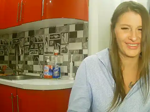 Snapshot of Valerivv chatting on September 30, 1:44 am Valerivv online show from September 30, 1:44 am