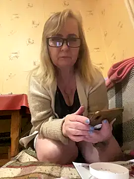 Irina2909xh online show from December 18, 1:21 am