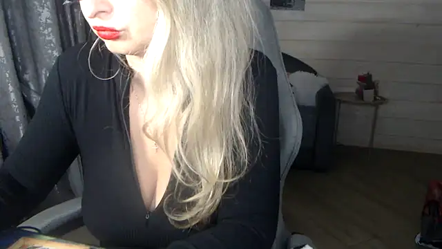 RubiLakros online show from September 11, 8:53 pm