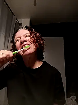 jennylovence online show from November 3, 8:07 am