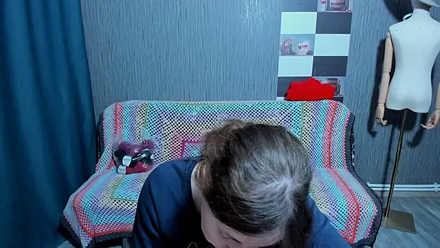 pa1e pr1ncess online show from November 15, 9:43 am