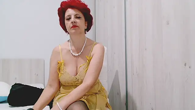 MilfSupreme online show from November 12, 1:53 pm