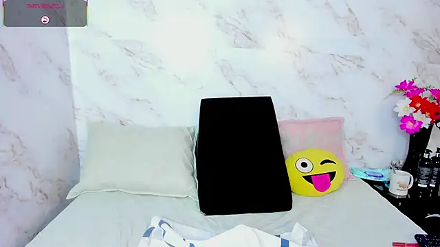 SexxyPamela online show from October 23, 7:31 pm