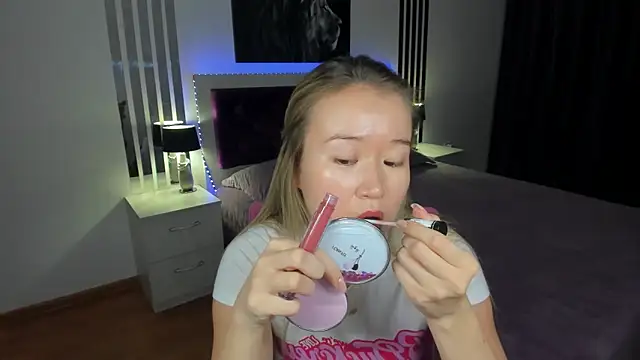 PollyOcean online show from November 30, 12:53 pm