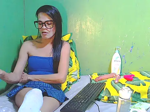 Paula Jordan online show from December 1, 9:24 am