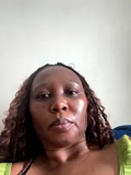 Bootyliciouse21X online show from November 29, 9:57 am