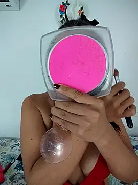 YOURSDEBORA online show from October 30, 7:26 pm